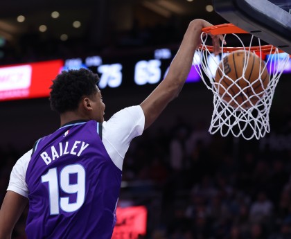 大发官网|大发体育|大发娱乐场|dafabet中国|大发体育官方网站|www.dfa678.com-【菜鸟】贝利25分6板 弗拉格21分11板 科比·桑德斯11分&amp;三分4中3