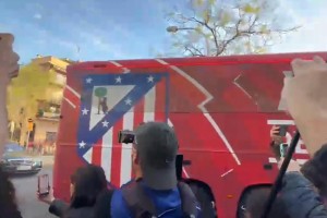 大发官网|大发体育|大发娱乐场|dafabet中国|大发体育官方网站|www.dfa678.com-科贝：马竞大巴前往诺坎普的路上遭石块攻击，两扇车窗被砸碎