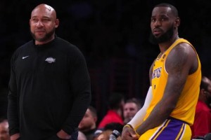 大发官网|大发体育|大发娱乐场|dafabet中国|大发体育官方网站|www.dfa678.com-两场打完三分球85投19中，湖人将帅还要坚持投下去