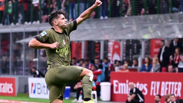 1666527577299092991.jpg 1666527573.jpg